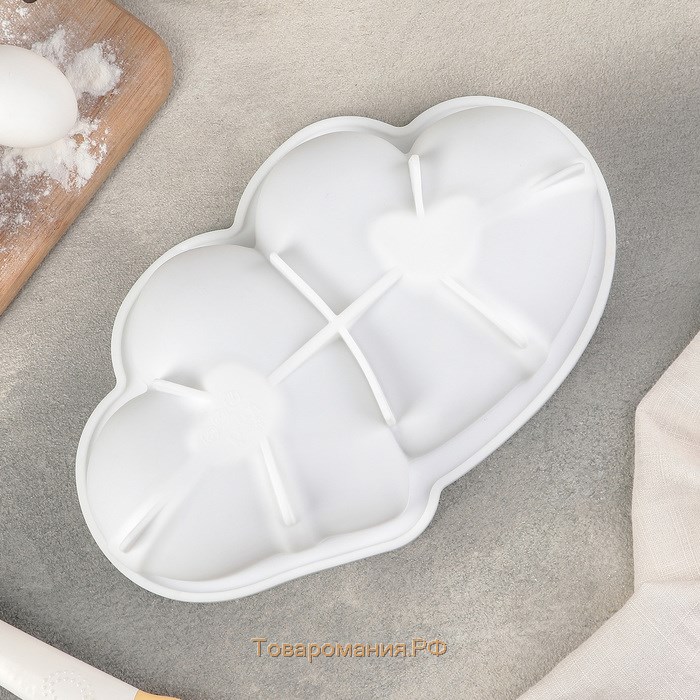 Форма для муссовых десертов и выпечки «Влюблённые сердца», силикон, 27×17 см, цвет белый